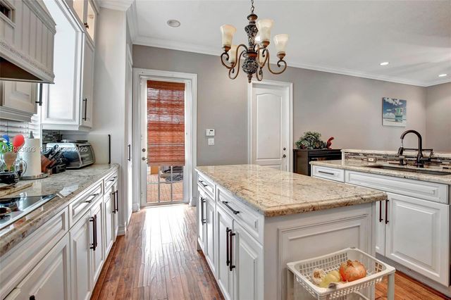 501 SW 146th Ter 5-7, Pembroke Pines, FL 33027