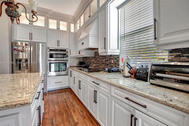 501 SW 146th Ter 5-7, Pembroke Pines, FL 33027