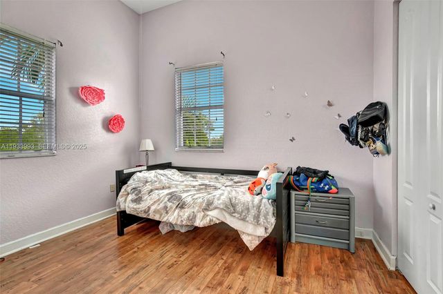 501 SW 146th Ter 5-7, Pembroke Pines, FL 33027