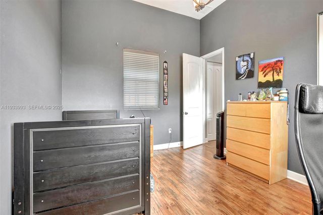 501 SW 146th Ter 5-7, Pembroke Pines, FL 33027