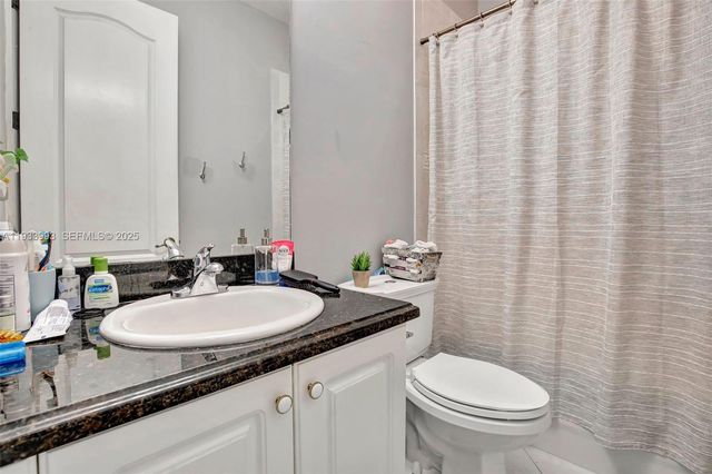 501 SW 146th Ter 5-7, Pembroke Pines, FL 33027