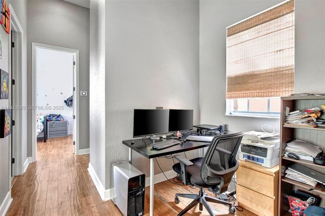 501 SW 146th Ter 5-7, Pembroke Pines, FL 33027