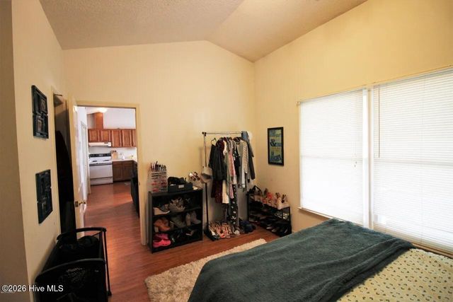 113 W Victoria Court E, Greenville, NC 27834
