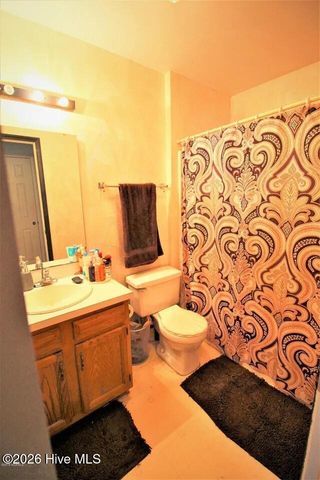 113 W Victoria Court E, Greenville, NC 27834