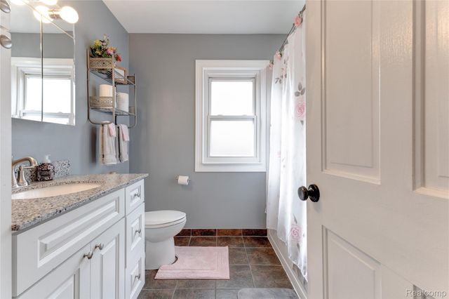 723 Globe Road, Waterford Charter Township, MI 48328