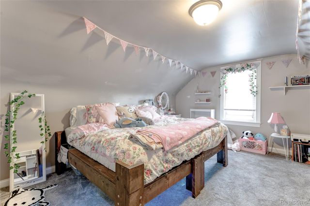 723 Globe Road, Waterford Charter Township, MI 48328