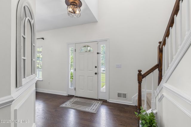 6 Kindling Way, Jackson, NJ 08527
