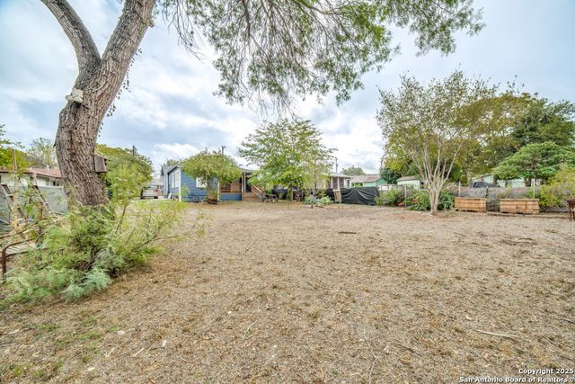 607 clark, San Antonio, TX 78210