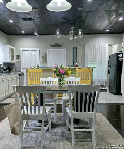 607 clark, San Antonio, TX 78210