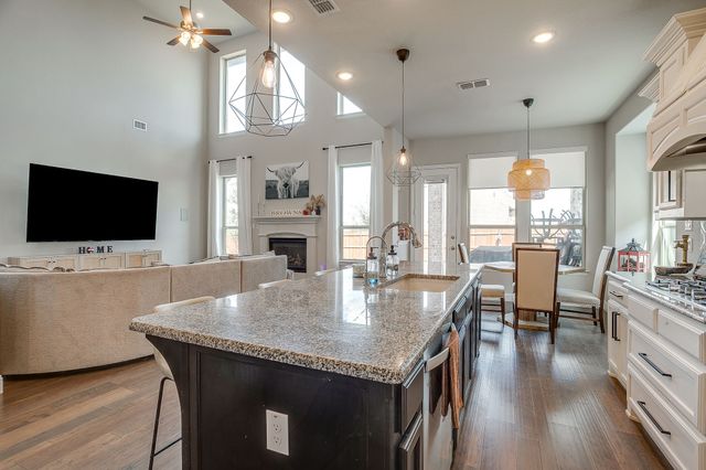 621 Brody Trail, Aledo, TX 76008