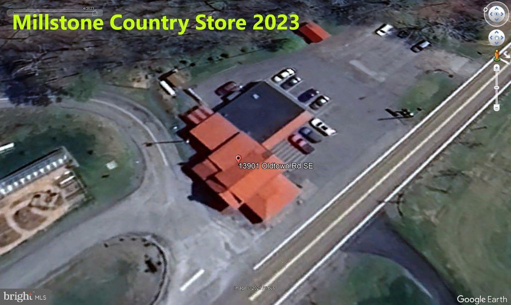 Image 1 of property listing at 13901 SE OLDTOWN RD SE, Cumberland, MD 21502