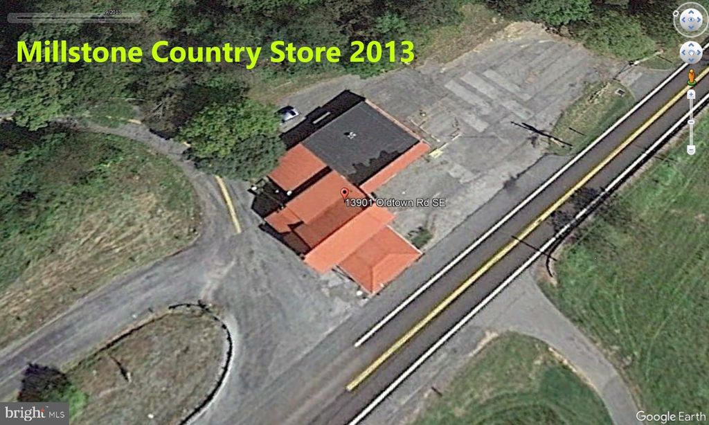 Image 40 of property listing at 13901 SE OLDTOWN RD SE, Cumberland, MD 21502