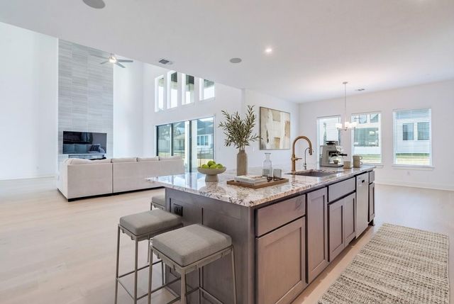 2217 Sondrio BND, Leander, TX 78641