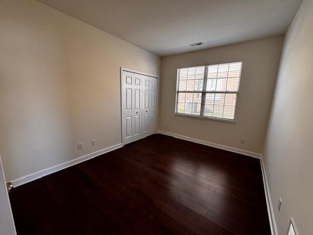 9989 Settlers Court, St. John, IN 46373