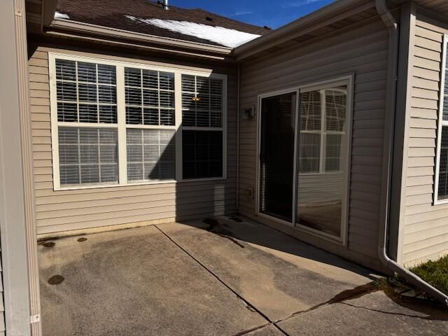 9989 Settlers Court, St. John, IN 46373