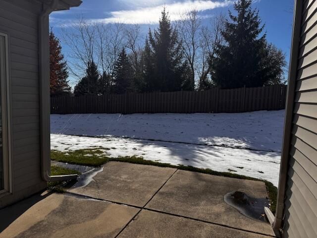 9989 Settlers Court, St. John, IN 46373