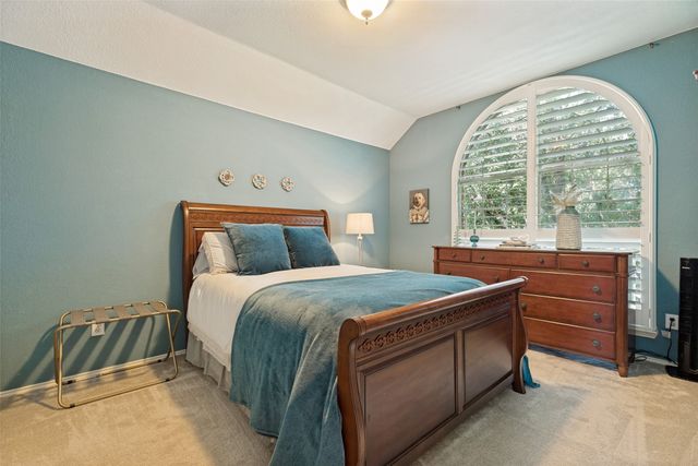505 Knoll Park Court, Mckinney, TX 75072