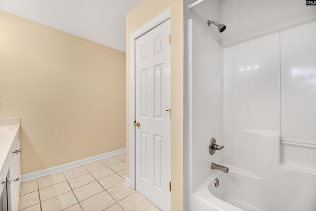 993 Pickett Level Road, Elloree, SC 29047