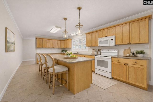 993 Pickett Level Road, Elloree, SC 29047