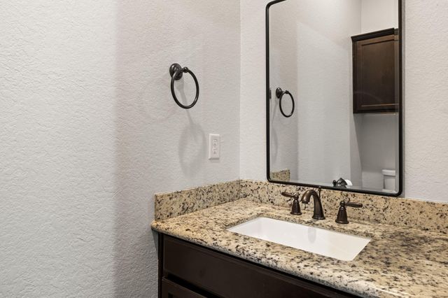 828 W 26th Street, Houston, TX 77008