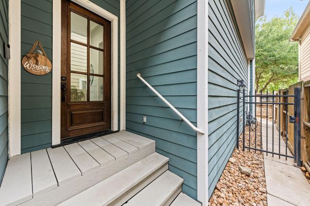 828 W 26th Street, Houston, TX 77008