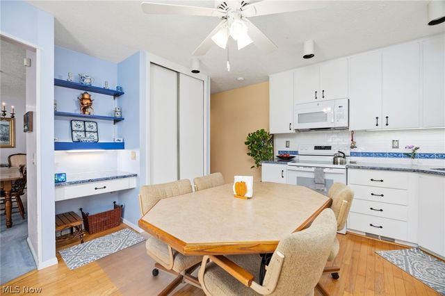 10806 Meadow Trail, Strongsville, OH 44149