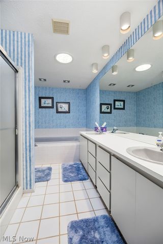 10806 Meadow Trail, Strongsville, OH 44149