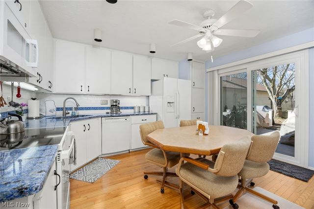 10806 Meadow Trail, Strongsville, OH 44149