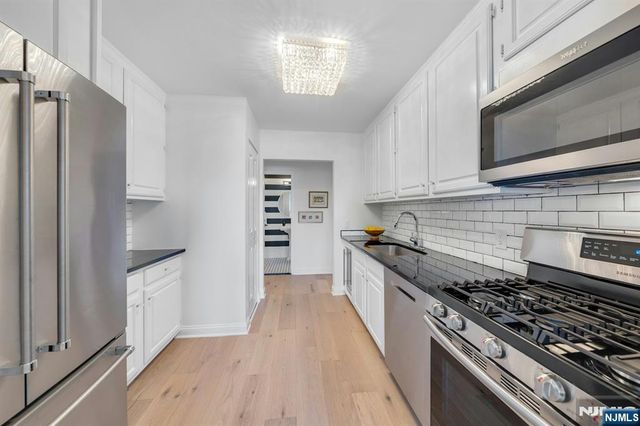 1600 Parker Avenue 1J, Fort Lee, NJ 07024