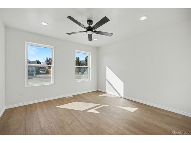 125 6th St, Dacono, CO 80514