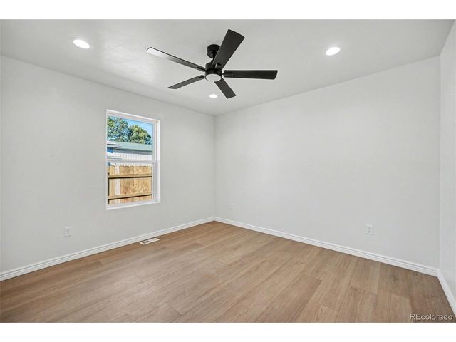 125 6th St, Dacono, CO 80514