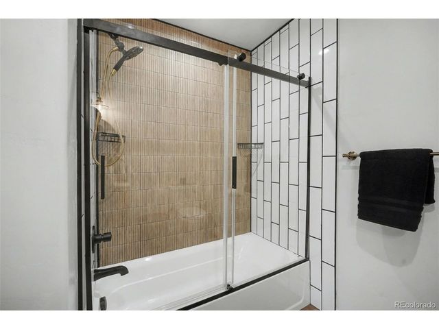 125 6th St, Dacono, CO 80514