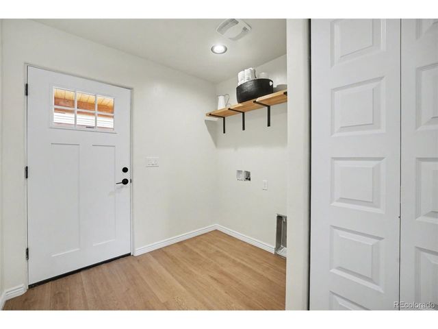 125 6th St, Dacono, CO 80514