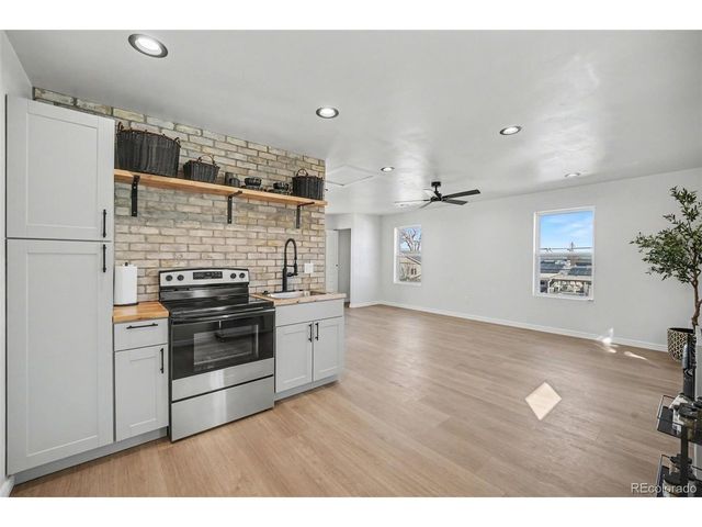 125 6th St, Dacono, CO 80514