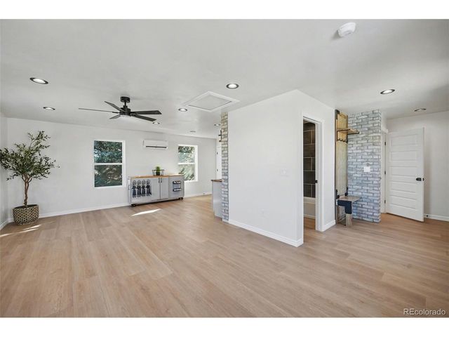 125 6th St, Dacono, CO 80514