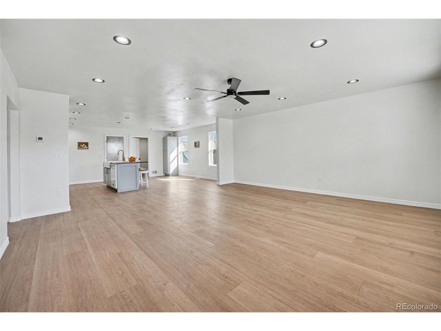 125 6th St, Dacono, CO 80514