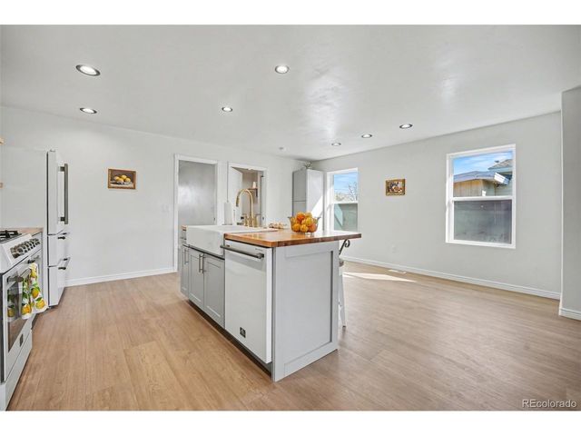 125 6th St, Dacono, CO 80514