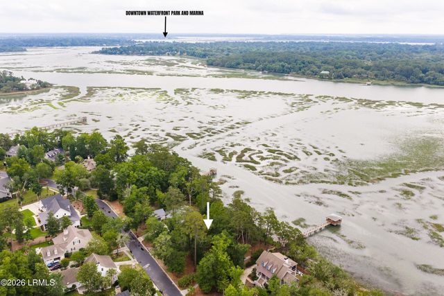 285 De La Gaye Point, Beaufort, SC 29902
