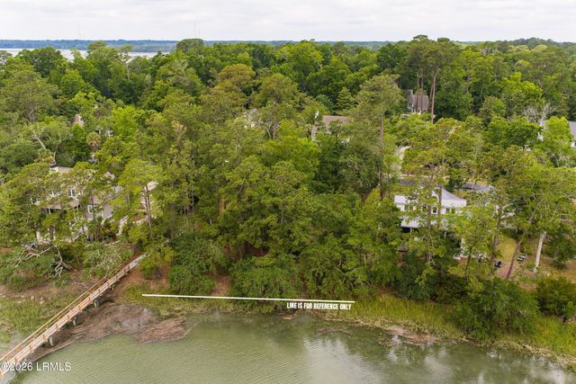 285 De La Gaye Point, Beaufort, SC 29902
