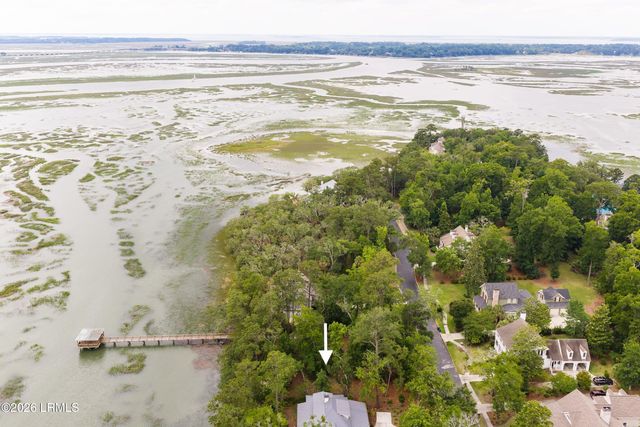 285 De La Gaye Point, Beaufort, SC 29902