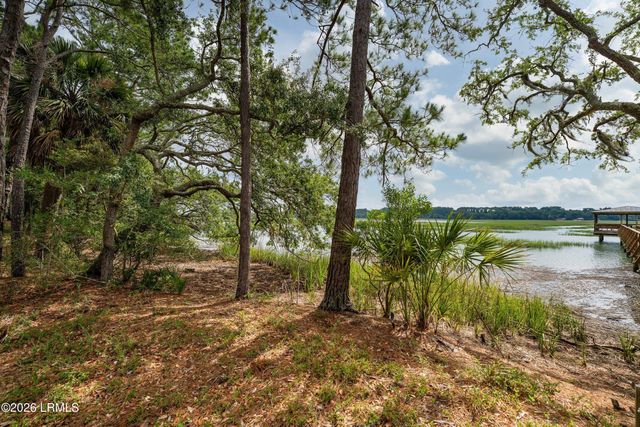 285 De La Gaye Point, Beaufort, SC 29902