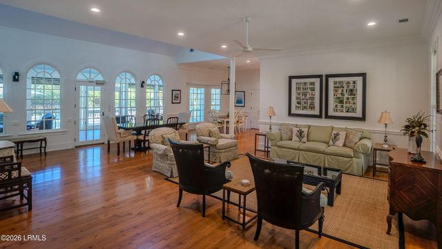 285 De La Gaye Point, Beaufort, SC 29902