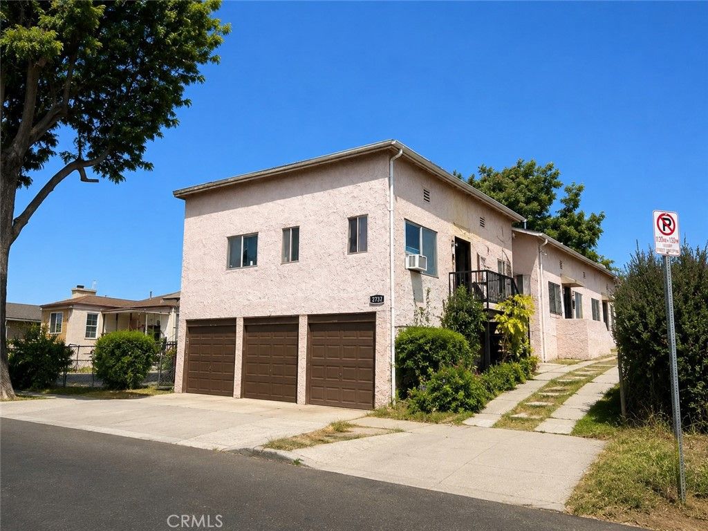 Image 1 of property listing at 2737 Pomeroy, Los Angeles, CA 90033