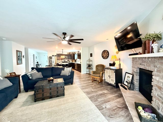 789 Jefferson Park Drive, Pittsboro, IN 46167