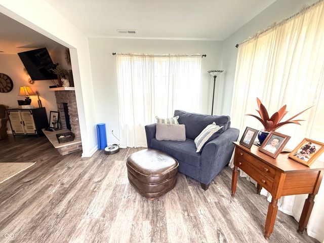 789 Jefferson Park Drive, Pittsboro, IN 46167