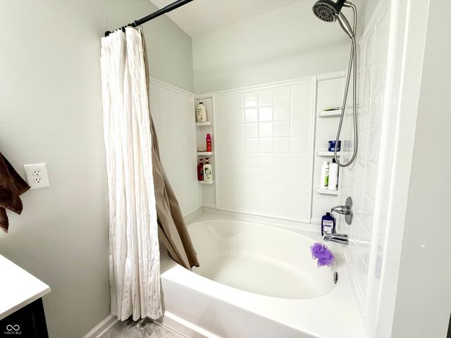 789 Jefferson Park Drive, Pittsboro, IN 46167