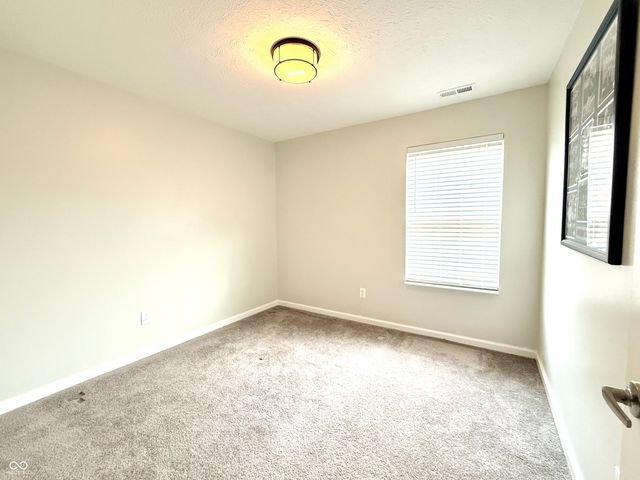 789 Jefferson Park Drive, Pittsboro, IN 46167