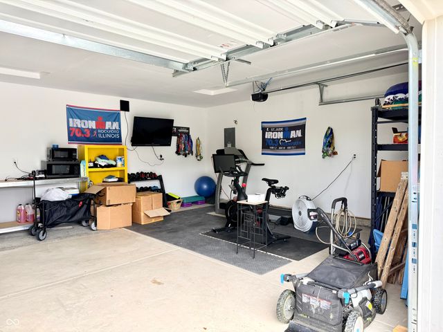 789 Jefferson Park Drive, Pittsboro, IN 46167