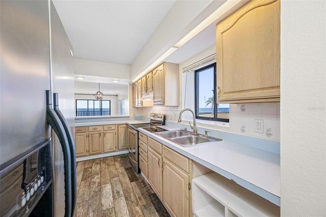 828 BAHIA DEL SOL DRIVE 59/ A, Ruskin, FL 33570