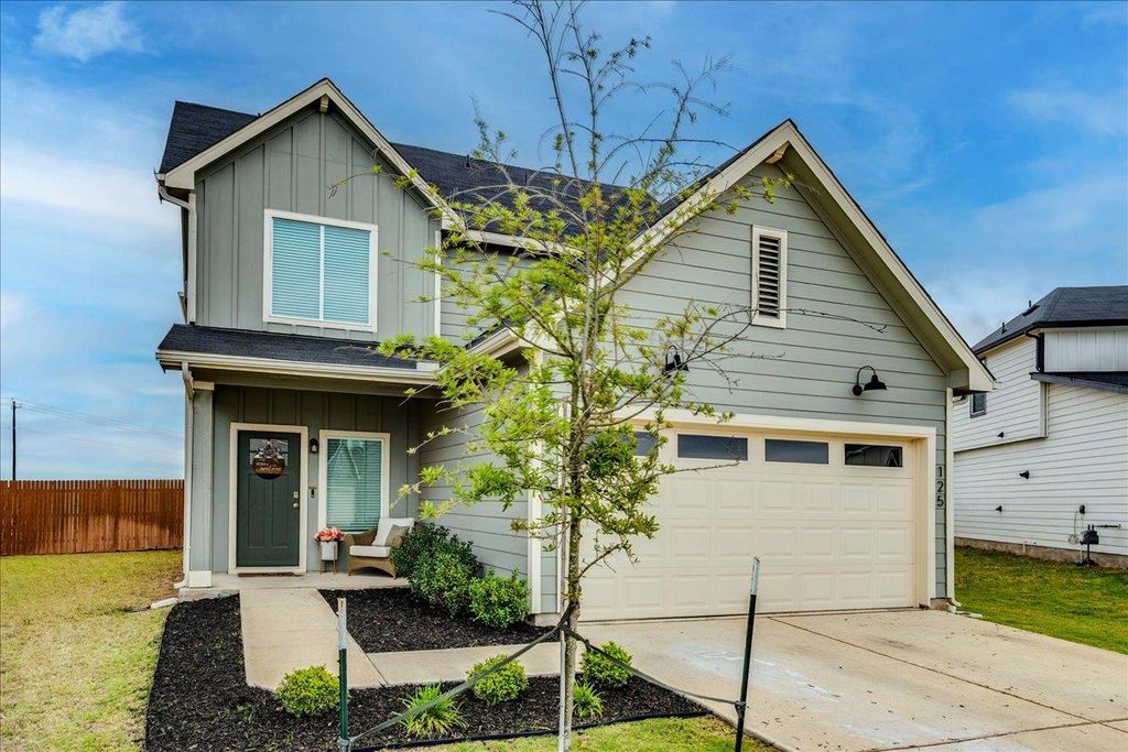 125 Frogmore LOOP, Uhland, TX 78640